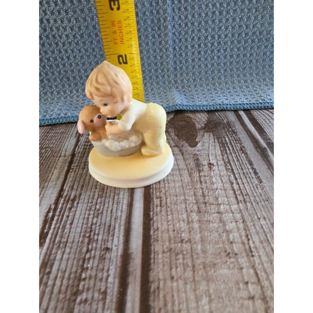 Vintage Lefton China Figurine. Little Boy Bathing His Puppy 2" - Picture 2 of 6